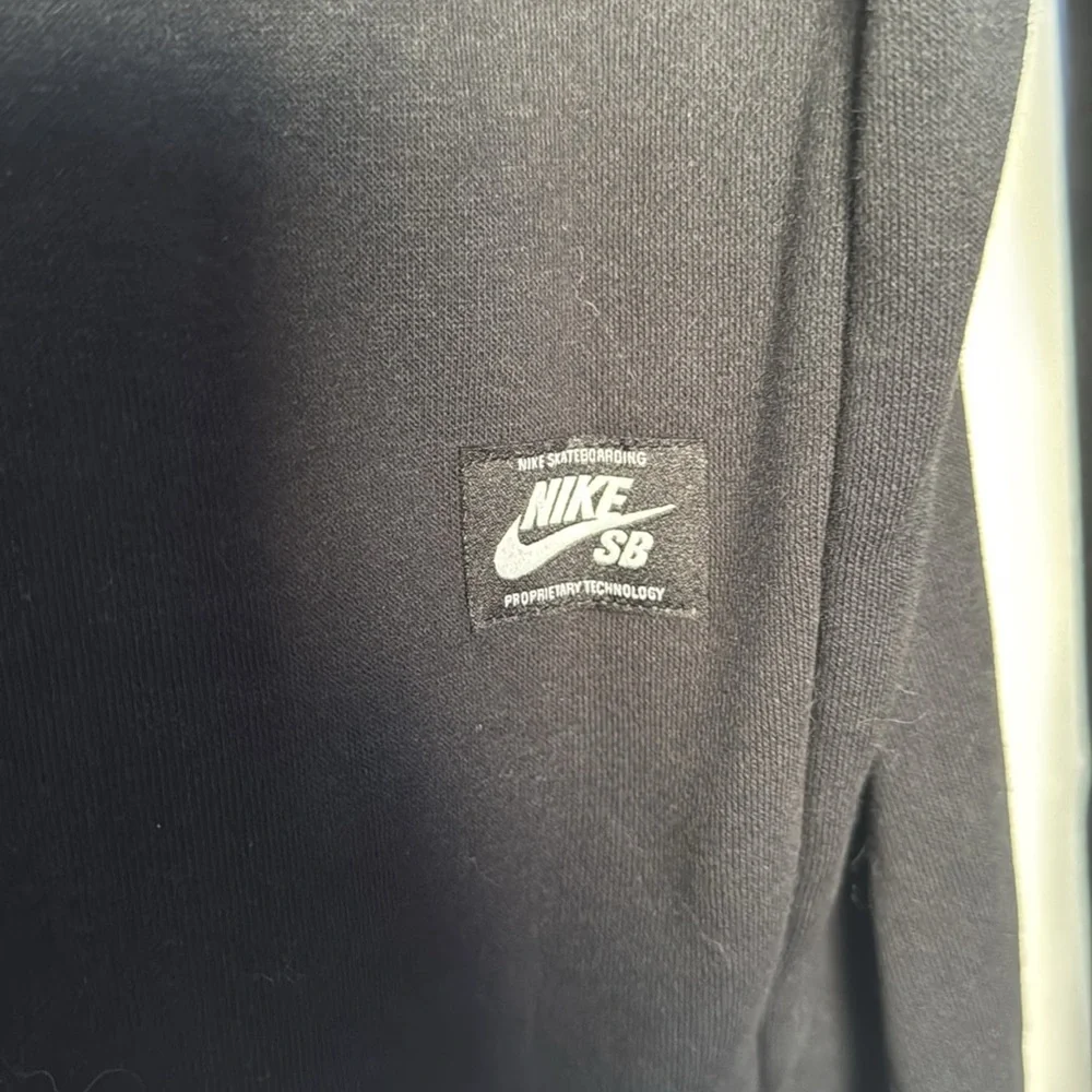 Nike SB Hoodie - Picture 4 of 6